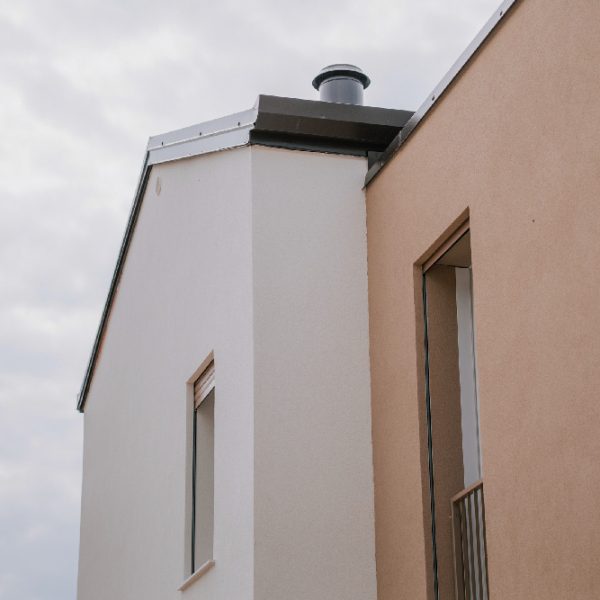 Lattonerie, grondaie e pluviali di un edificio Distretto Casa Costruzioni